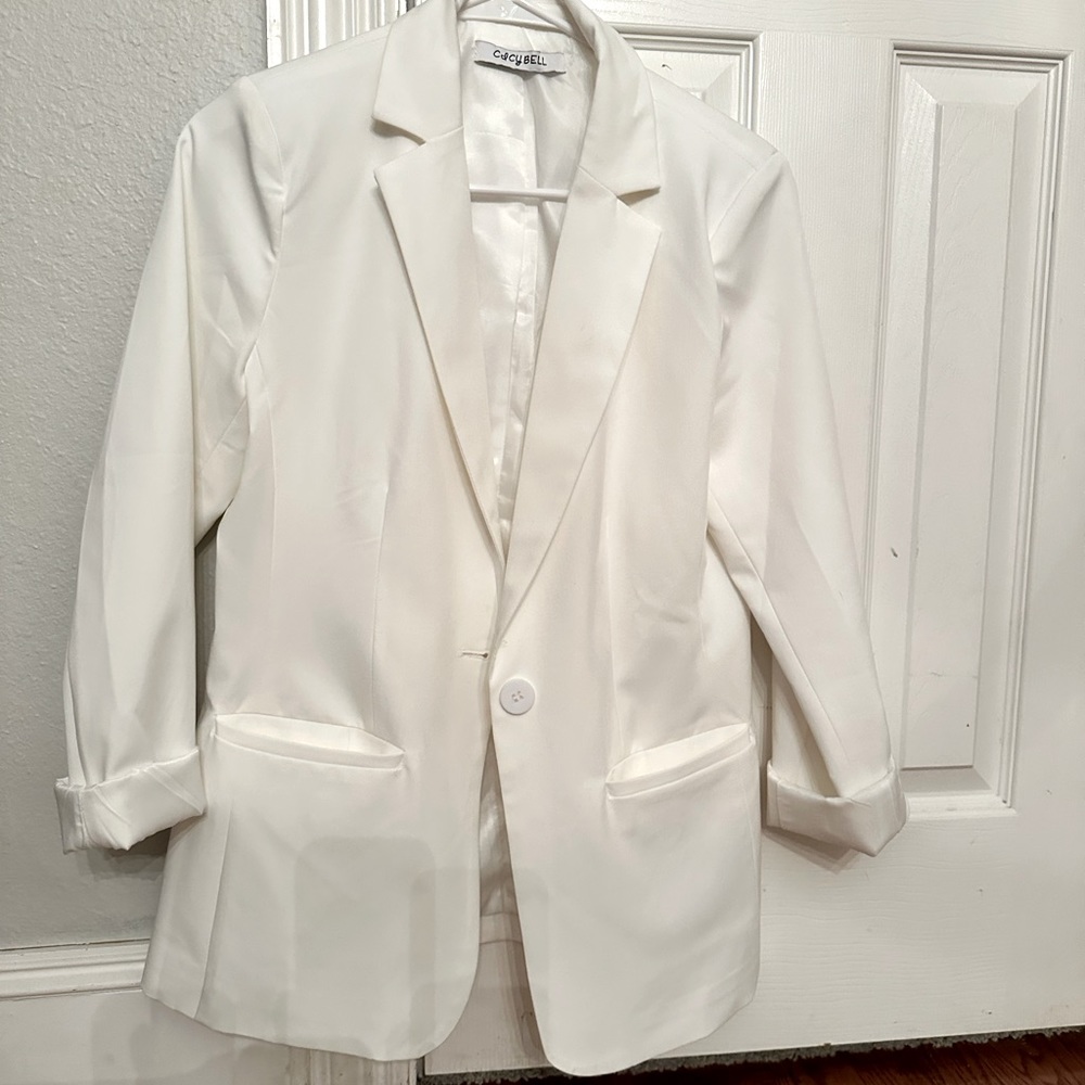Women’s white blazer